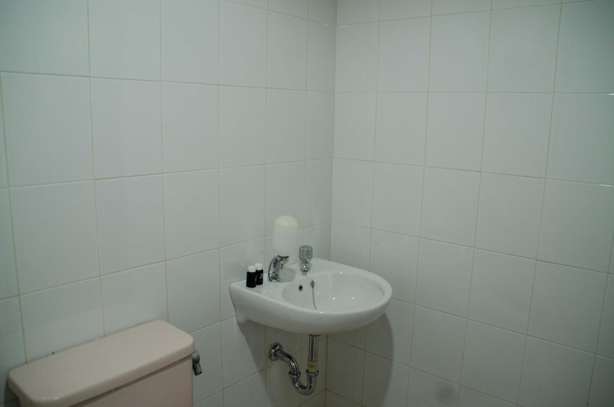 Spacious And Homey 3br At Rajawali By Travelio Apartment Jakarta